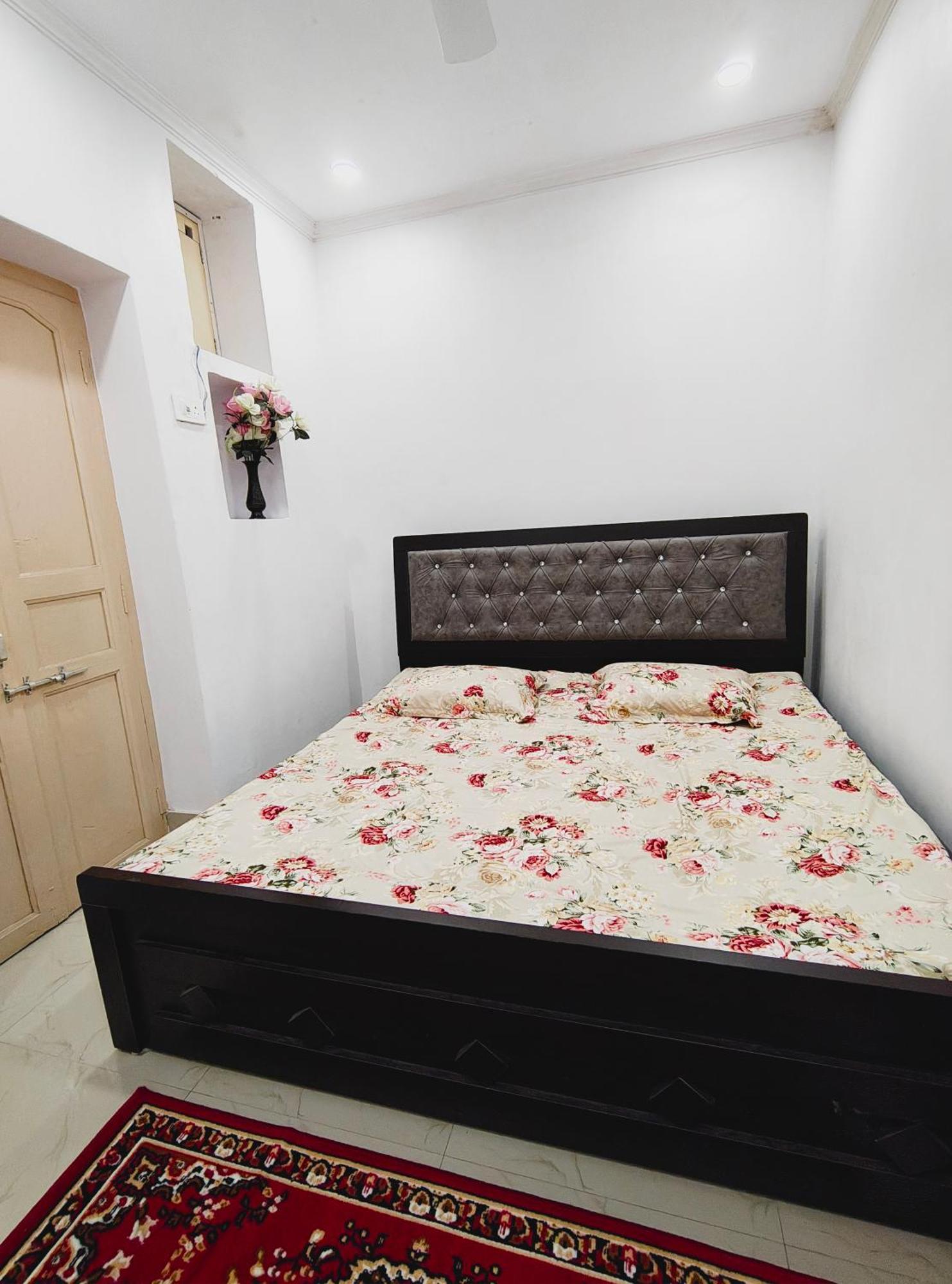 Homestay A Shivangan Heritage Near Ghat Varanasi